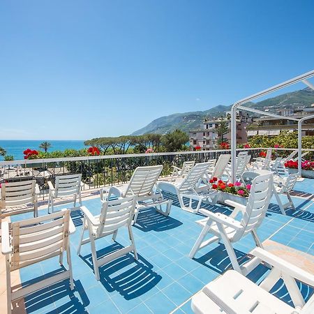 La Residenza Aparthotel Майорі Екстер'єр фото
