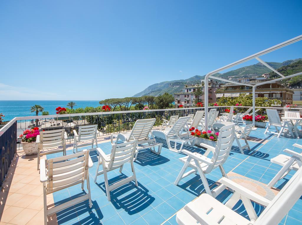 La Residenza Aparthotel Майорі Екстер'єр фото